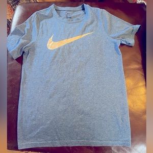 Youth Nike Sz M Tee Shirt